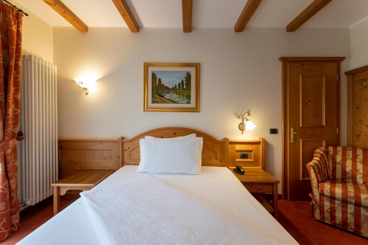 Hotel Lido - Slow & Natural Living Molveno Eksteriør billede